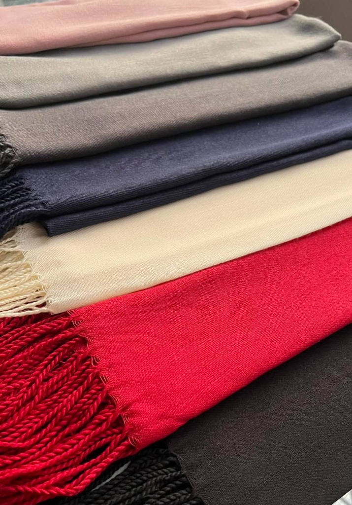 thiết kế khăn theo yêu cầu - khăn len tury